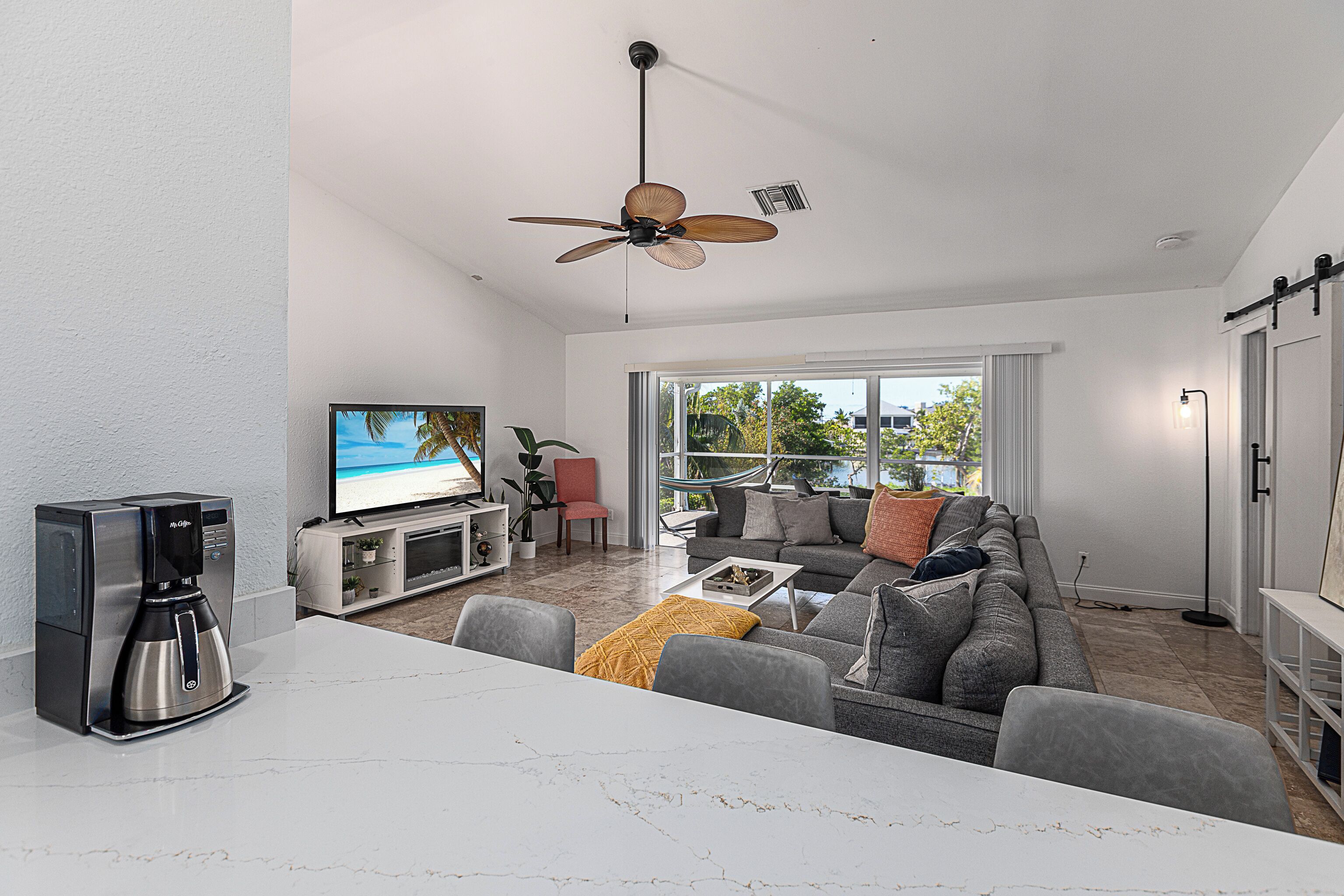Beachside Retreat: 2BD/2.5BA Private dock + Boat Lift with Epic Game Room