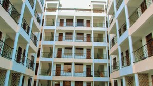 Ảnh chưa phân loại, 5 trong số 14 ảnh, nút