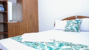 Ảnh chưa phân loại, 3 trong số 14 ảnh, nút
