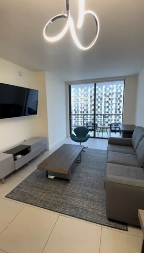 Living area - Miami Capital Del Sol

 (Doral)
