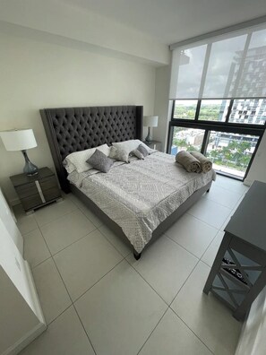 1 bedroom, iron/ironing board, WiFi, bed sheets - Miami Capital Del Sol

 (Doral)