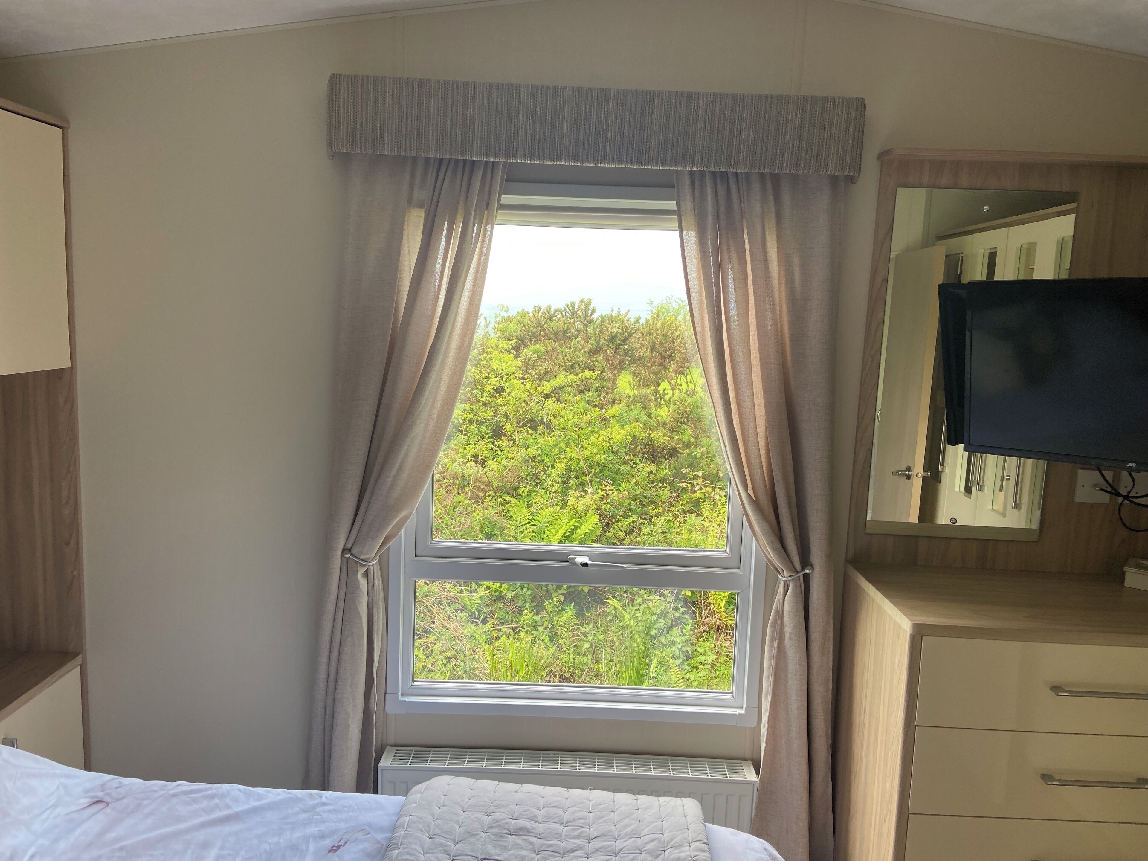 Cabin | 2 bedrooms, iron/ironing board, free WiFi, bed sheets