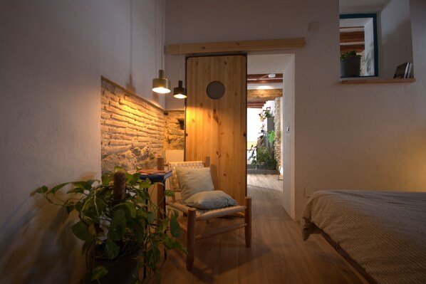 2 habitaciones, wifi gratis y ropa de cama