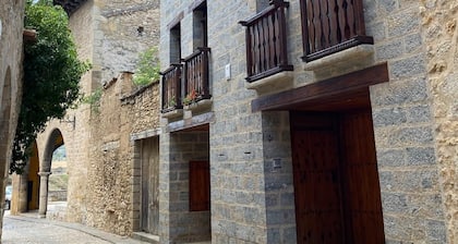 Casa Rural en el Maestrazgo. Ideal Para Familias y Amigos