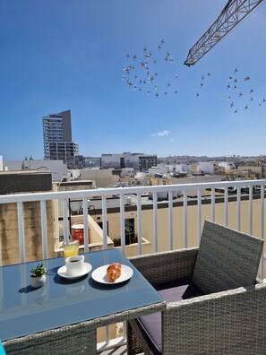 舒適開放式套房, 庭園景觀 | 露台/庭院