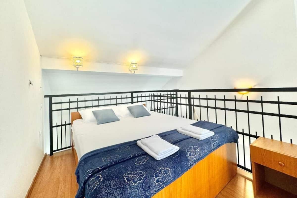 Panoramic Loft