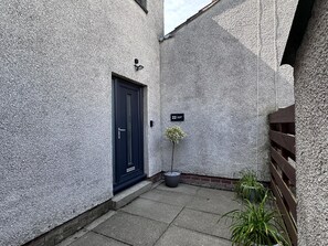 Exterior detail - St Andrews Luxury 2-bed House, Sleeps 4 (St. Andrews)