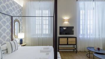 Een strijkplank/strijkijzer, gratis wifi, beddengoed