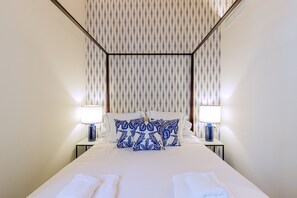 Zimmersafe, Bügeleisen/Bügelbrett, kostenloses WLAN, Bettwäsche