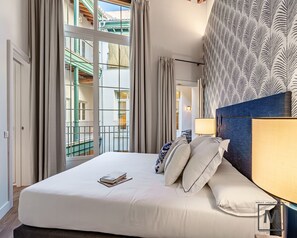 Silitysrauta/-lauta, ilmainen Wi-Fi, vuodevaatteet