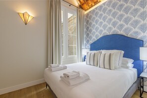 1 habitación, tabla de planchar con plancha, wifi gratis y ropa de cama