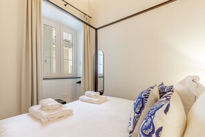 1 quarto, ferros/tábuas de passar roupa, Wi-Fi de cortesia