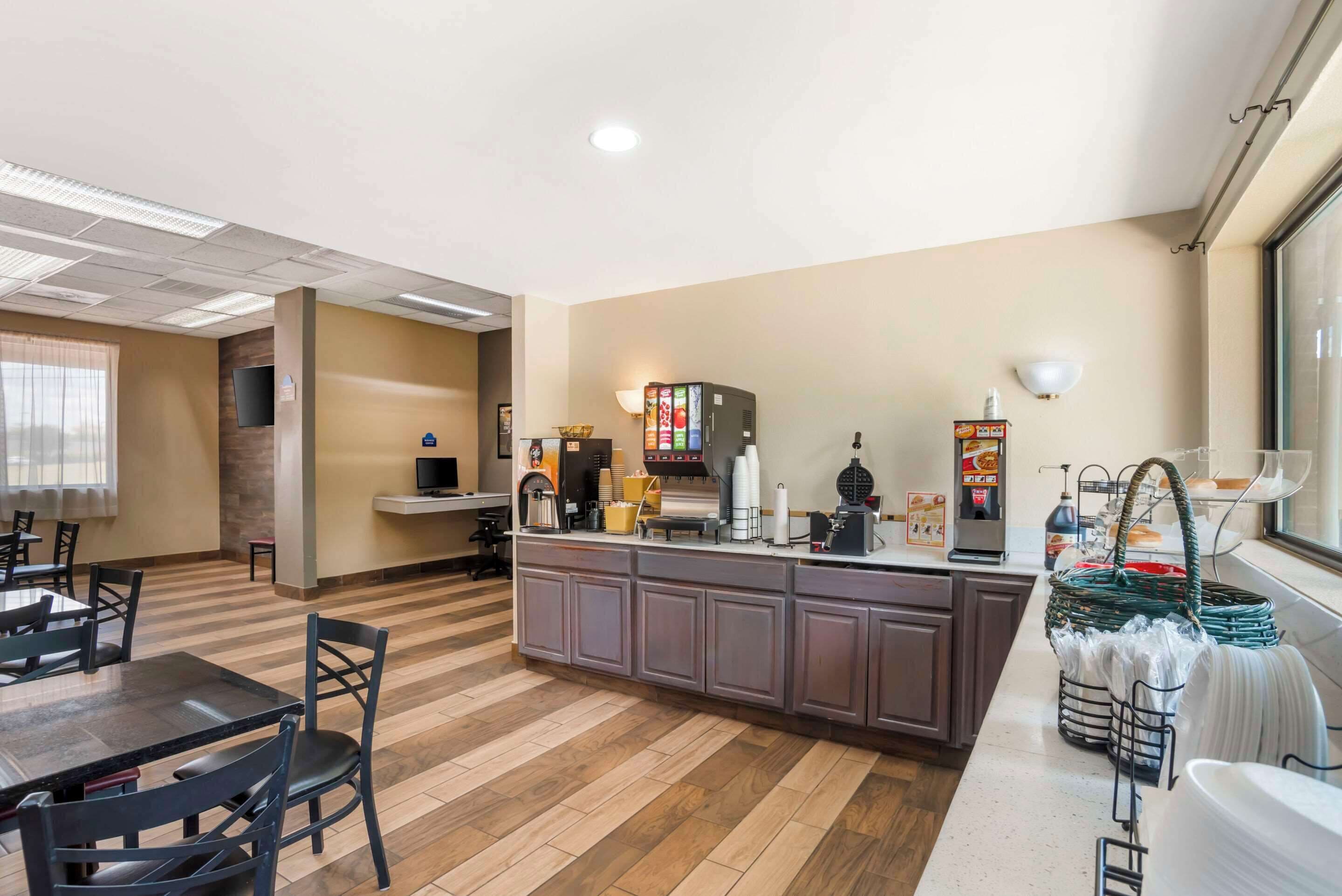 Free daily on-the-go breakfast