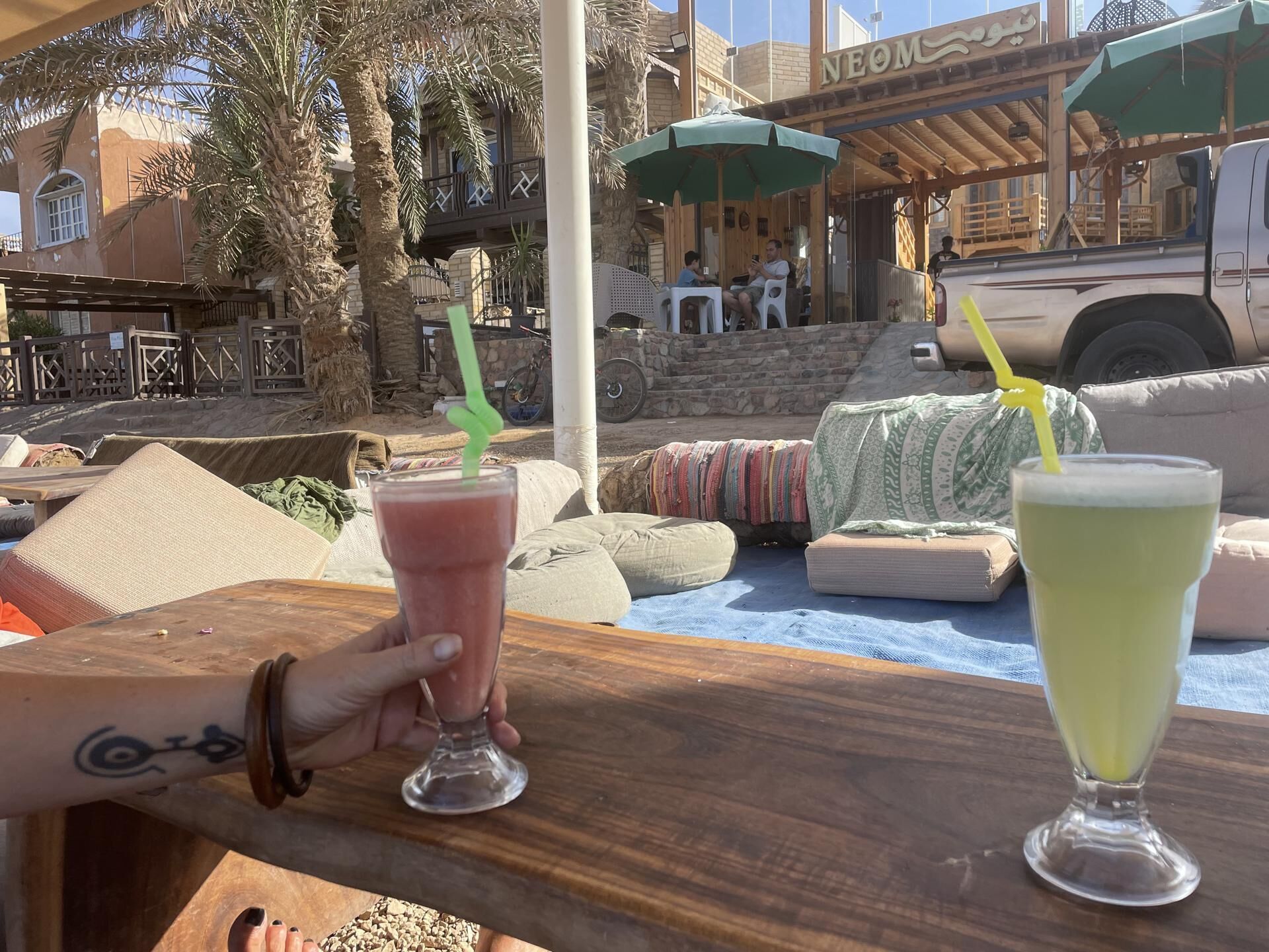 Tempat makan outdoor