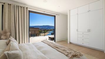 5 Schlafzimmer, BĂŒgeleisen/BĂŒgelbrett, WLAN, BettwĂ€sche