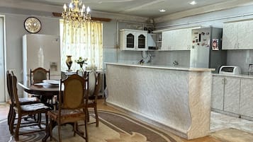 Tempat makan
