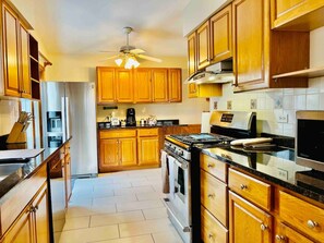 Fridge, dishwasher, coffee/tea maker, high chair