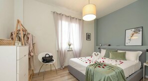 2 chambres, fer et planche à repasser, accès au Wi-Fi (inclus)