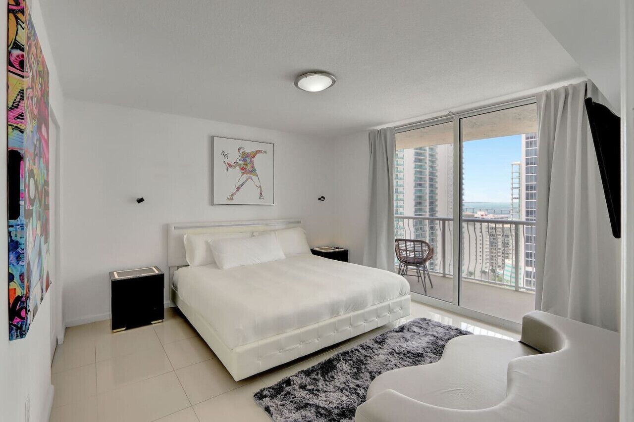 1 chambre, bureau, fer et planche à repasser, Wi-Fi gratuit