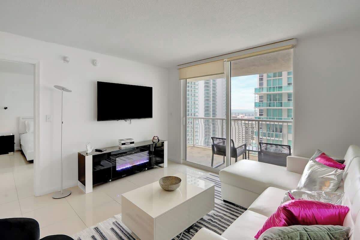 TV connectée, espaces bureaux