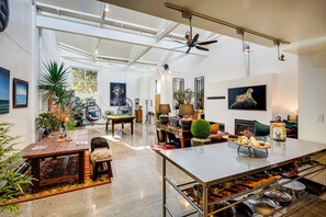 Interior - Urban Stellar - Hawkes Bay Holiday Home (Napier)