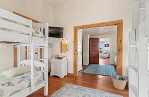 4 bedrooms, travel cot, free WiFi, bed sheets