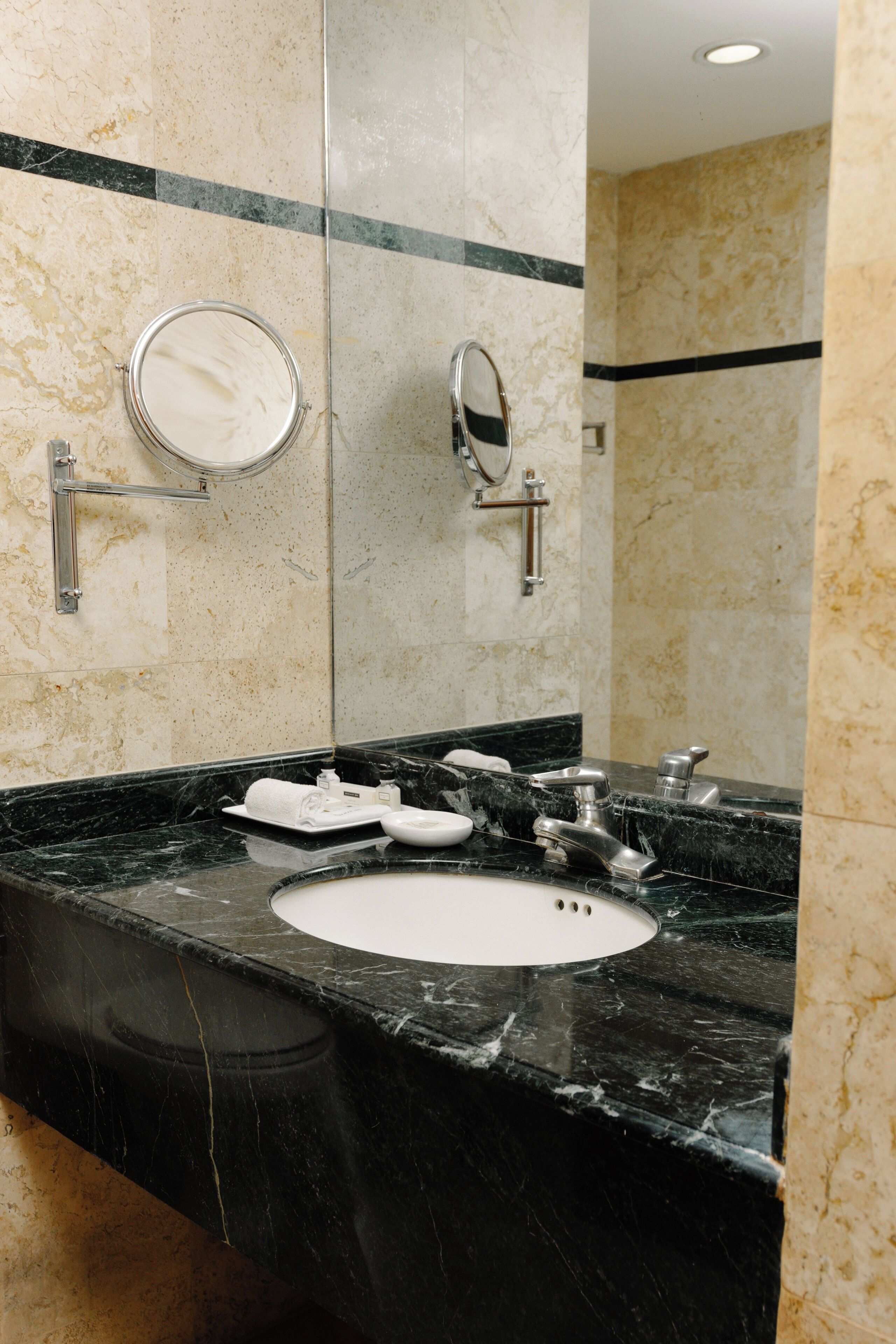 Foto - Intercity Tower Hotels