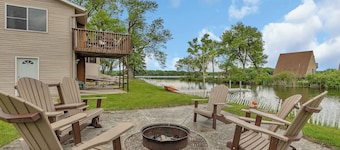Maple Hill Resort "Waters Edge" 1 Hour from Mpls on Clearwater and Grass Lake