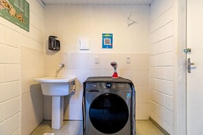 Interior - *A/C*1000Mbps*Full Kitchen*Parking* (Florianópolis)