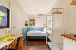 Iron/ironing board, travel crib, free WiFi, bed sheets - *A/C*1000Mbps*Full Kitchen*Parking* (Florianópolis)