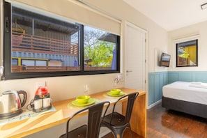 Iron/ironing board, travel crib, WiFi, bed sheets