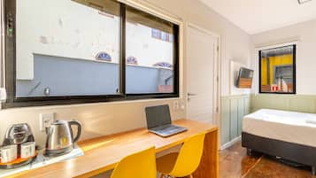 Iron/ironing board, travel cot, WiFi, bed sheets