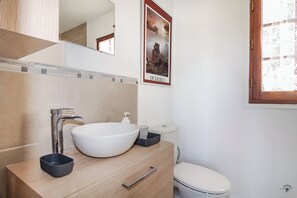 Hair dryer, towels - Les Charmettes. An Oasis of Calm in the Dordogne With Private Swimming Pool (Saint-Geyrac)