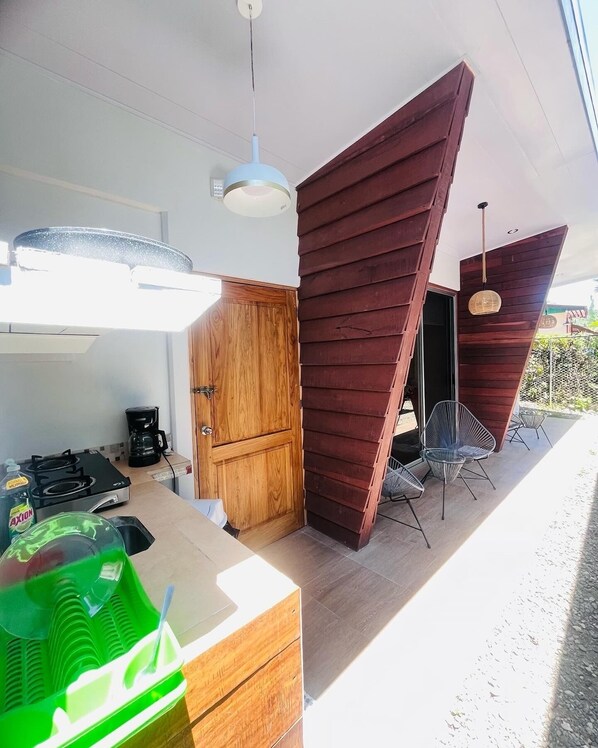 屋外ダイニングエリア