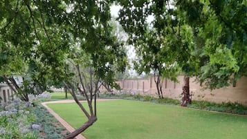 Apartment, 3 Bedrooms, Accessible, Smoking | Garden