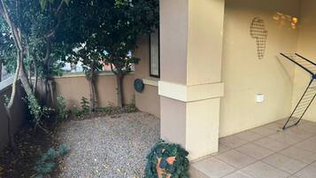 Apartment, 3 Bedrooms, Accessible, Smoking | Property entrance