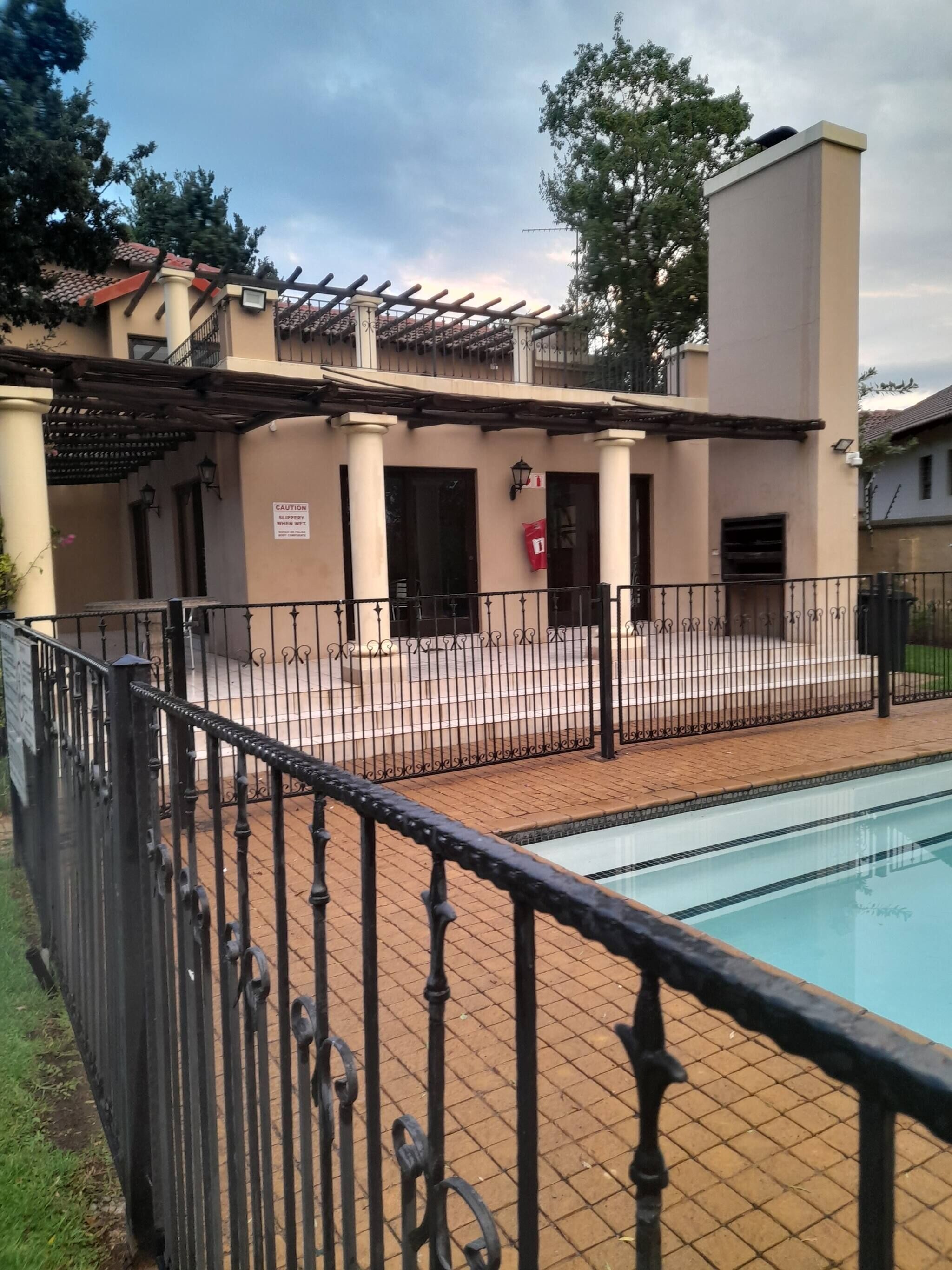 Apartment, 3 Bedrooms, Accessible, Smoking | Exterior