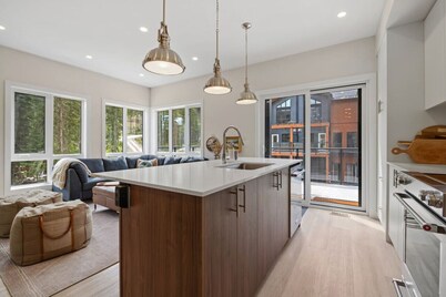 Aurora Peak | Hot Tub | Slope-Side | Fireplace