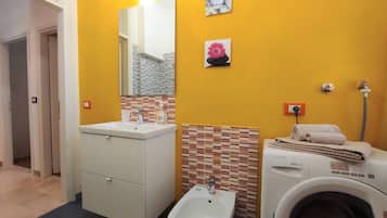Apartment, 3 Bedrooms, Terrace, Garden View | Bathroom amenities | Toilet paper