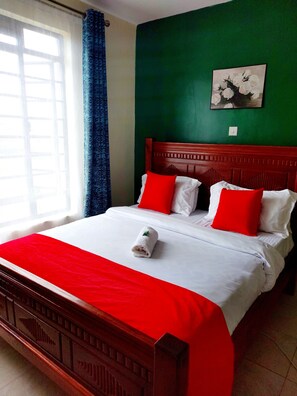 1 bedroom, in-room safe, desk, iron/ironing board