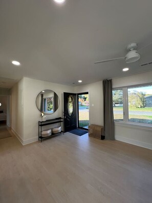 Interior - SerenityOasis>Pool Haven, only 8 min>Sea Isle City (Dennis)