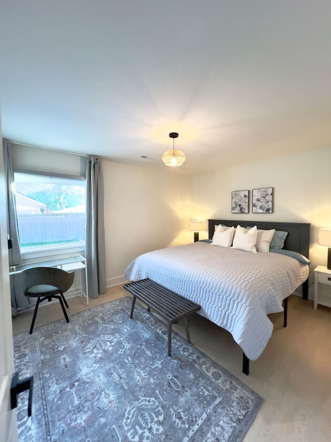 5 habitaciones, tabla de planchar con plancha, wifi y ropa de cama 