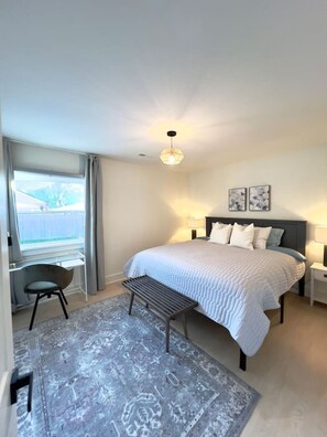 5 soverom, strykejern/-brett, wi-fi og sengetøy