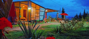LA TATA CABAÑA  ZON DE CAMPING 