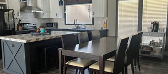 Cloverleaf Crossing, Small Town Charm!