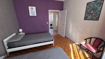 4 habitaciones, tabla de planchar con plancha y wifi gratis