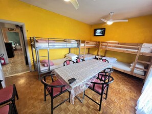 4 bedrooms, iron/ironing board, free WiFi, bed sheets