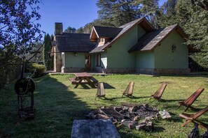 Terrace/patio - Casa Glorieta - amplia y luminosa (Villa La Angostura)