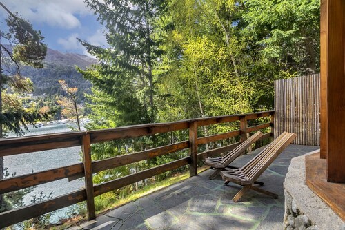 Le Pommier 2 | Cabañas frente al Lago y con Pileta Climatizada