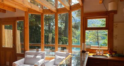 Le Pommier 2 | Cabañas frente al Lago y con Pileta Climatizada